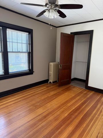 205 Michigan Avenue, Valparaiso, IN 46383