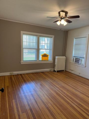 205 Michigan Avenue, Valparaiso, IN 46383