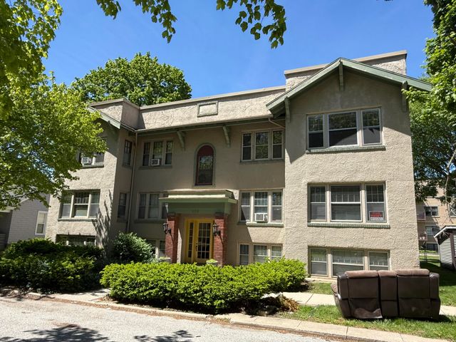 205 Michigan Avenue, Valparaiso, IN 46383