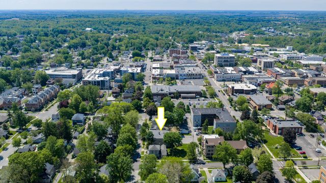 205 Michigan Avenue, Valparaiso, IN 46383