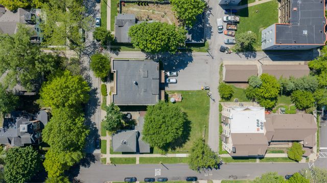 205 Michigan Avenue, Valparaiso, IN 46383