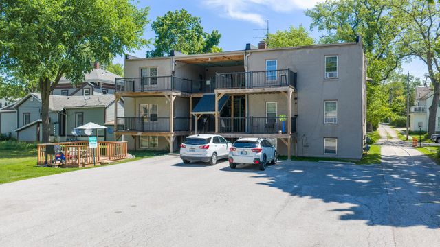 205 Michigan Avenue, Valparaiso, IN 46383