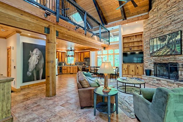 2839 Helton Creek Road, Blairsville, GA 30512