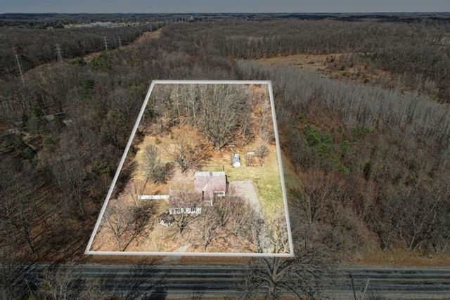 8861 E Main Street, Galesburg, MI 49053