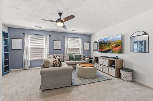 67 Terraglen Drive, The Woodlands, TX 77382