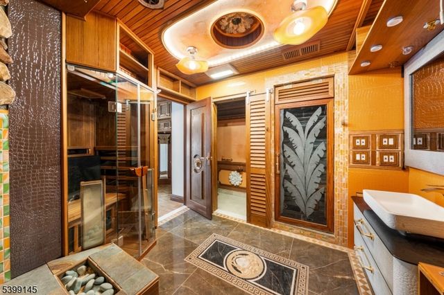 1225 River Rd 7D, Edgewater Boro, NJ 07020