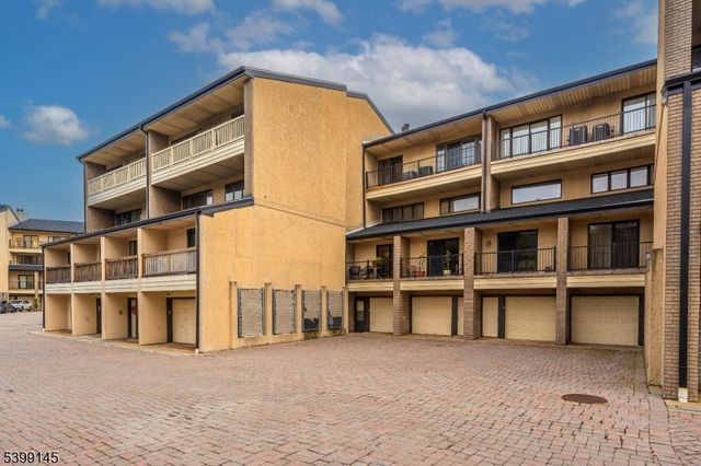 1225 River Rd 7D, Edgewater Boro, NJ 07020