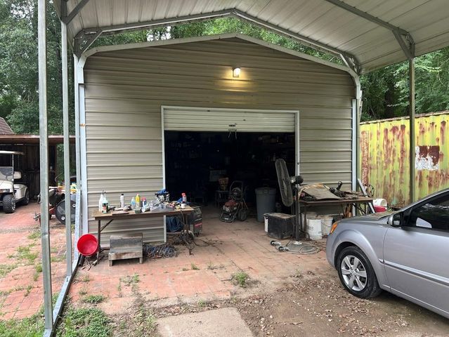 12099 Lakeside Drive, Conroe, TX 77303