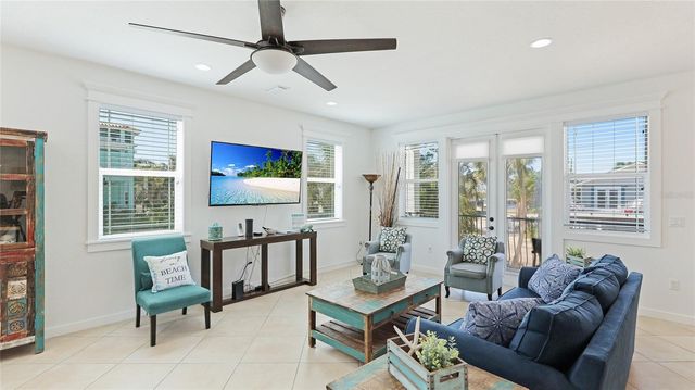 4101 4TH AVENUE, Holmes Beach, FL 34217