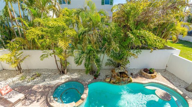 4101 4TH AVENUE, Holmes Beach, FL 34217