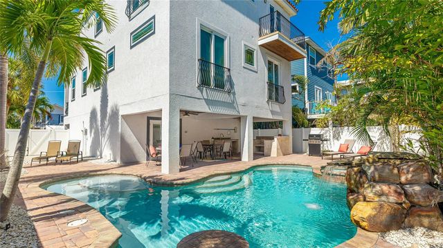 4101 4TH AVENUE, Holmes Beach, FL 34217