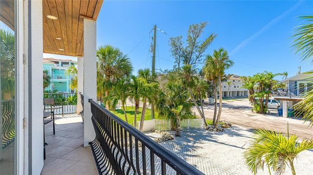 4101 4TH AVENUE, Holmes Beach, FL 34217