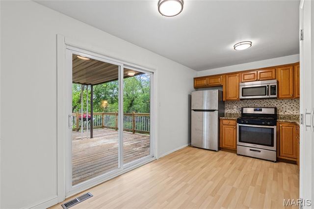 795 Creekwood Manor Court, Mehlville, MO 63125