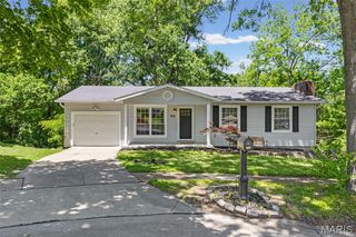 795 Creekwood Manor Court, Mehlville, MO 63125