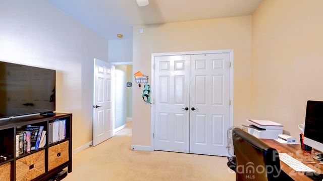 8423 Meadowcreek Village Drive, Locust, NC 28097