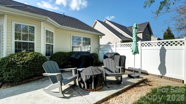 8423 Meadowcreek Village Drive, Locust, NC 28097