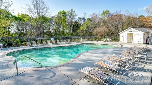 8423 Meadowcreek Village Drive, Locust, NC 28097