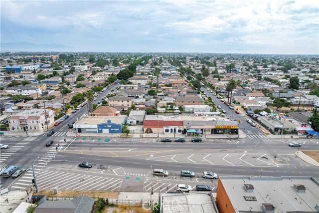 9218 S Broadway, Los Angeles, CA 90003