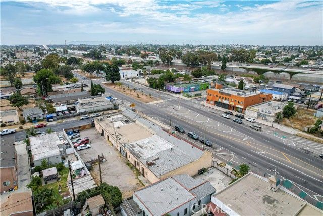 9218 S Broadway, Los Angeles, CA 90003