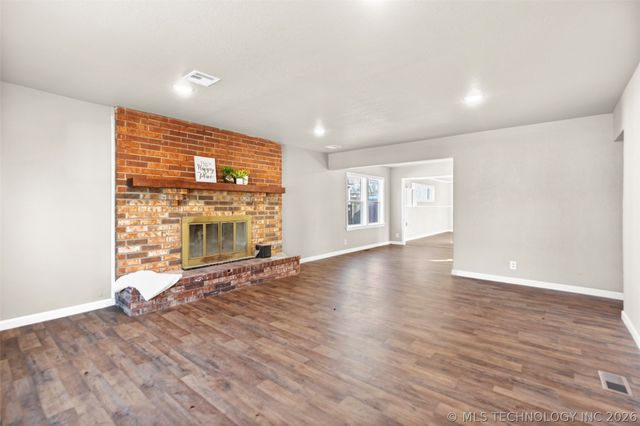 1860 S Armstrong Avenue, Bartlesville, OK 74003