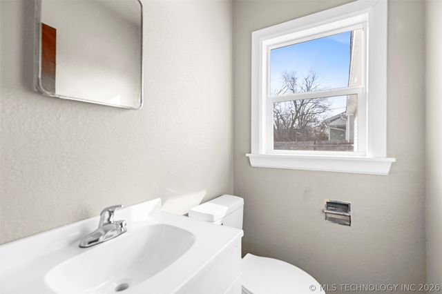 1860 S Armstrong Avenue, Bartlesville, OK 74003