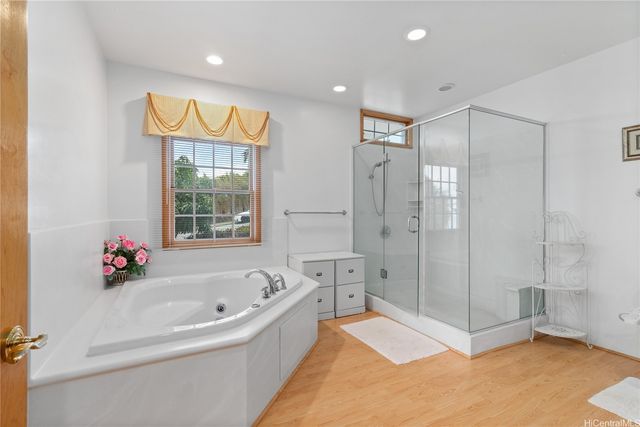 399 Puuikena Drive, Honolulu, HI 96821