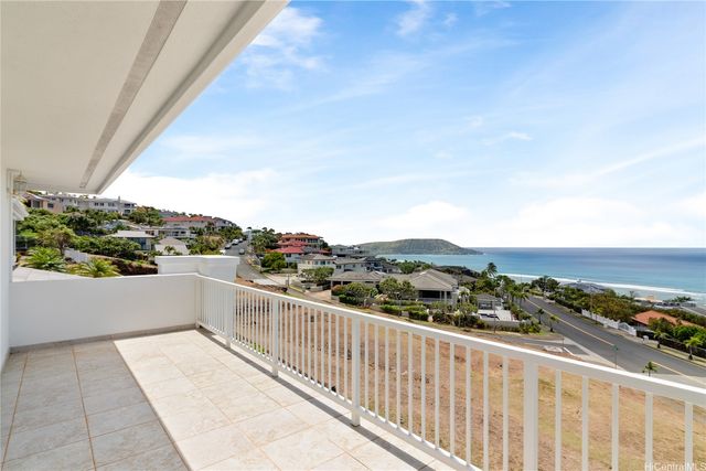 399 Puuikena Drive, Honolulu, HI 96821
