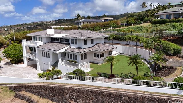 399 Puuikena Drive, Honolulu, HI 96821