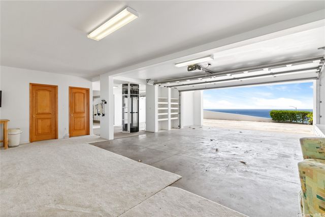 399 Puuikena Drive, Honolulu, HI 96821