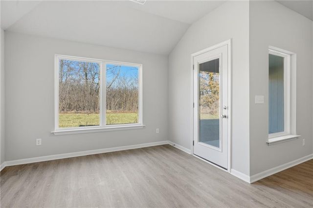 501 SE Nelson Drive, Blue Springs, MO 64014