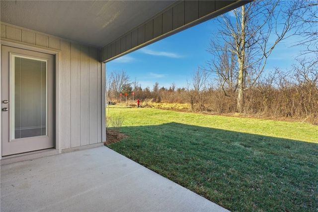 501 SE Nelson Drive, Blue Springs, MO 64014