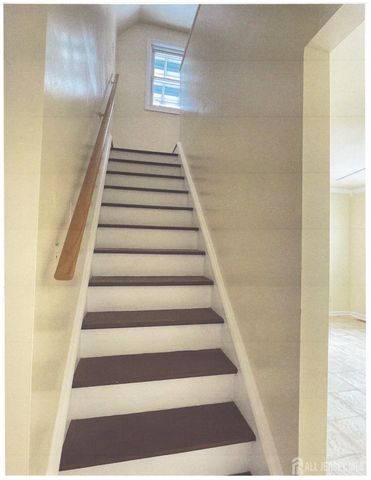 25 Hull Drive, Edison, NJ 08817