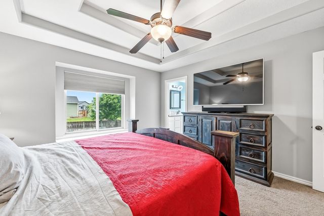 8525 W Candlewood Ct, Wichita, KS 67205