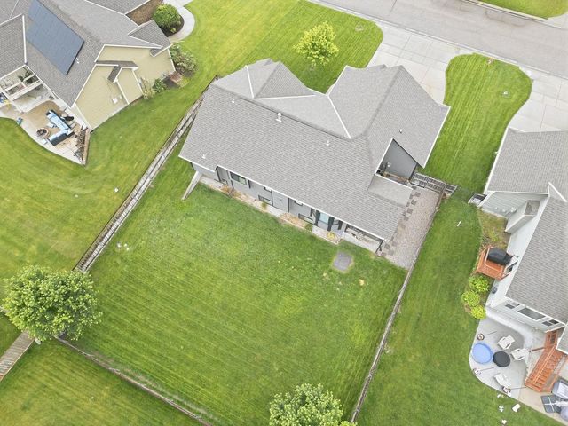 8525 W Candlewood Ct, Wichita, KS 67205