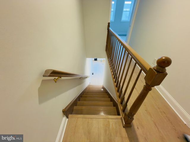 2546 S 9TH ST, Philadelphia, PA 19148