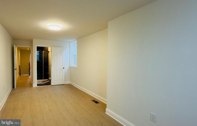 2546 S 9TH ST, Philadelphia, PA 19148