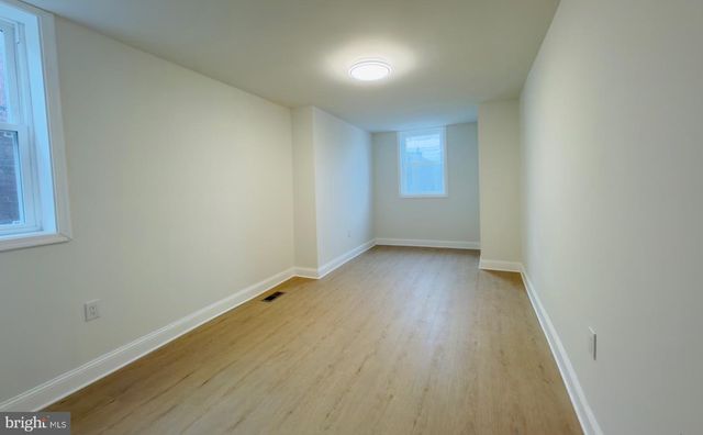 2546 S 9TH ST, Philadelphia, PA 19148