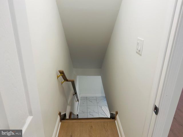 2546 S 9TH ST, Philadelphia, PA 19148