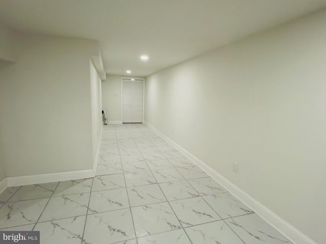 2546 S 9TH ST, Philadelphia, PA 19148