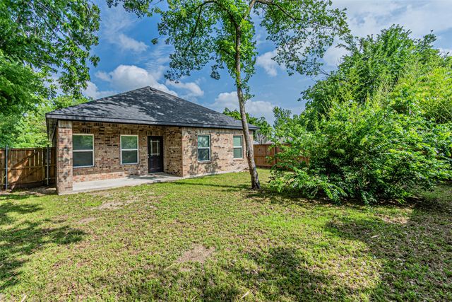 904 S Catherine Street, Terrell, TX 75160