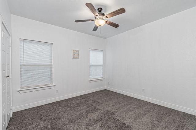 904 S Catherine Street, Terrell, TX 75160