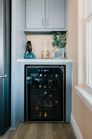 299 Bay Drive, Palacios, TX 77465