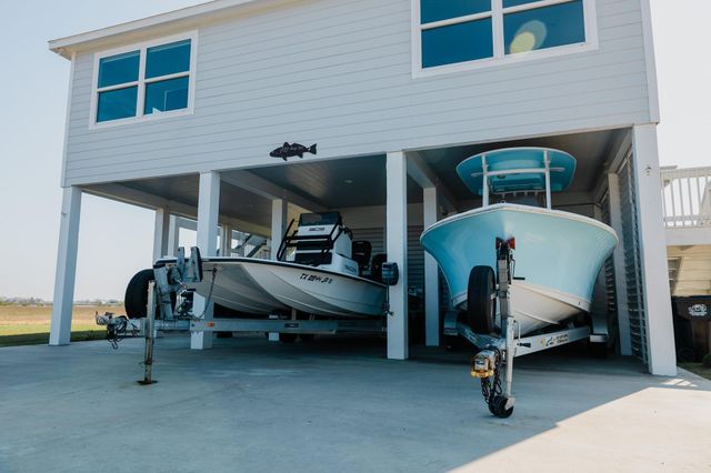 299 Bay Drive, Palacios, TX 77465