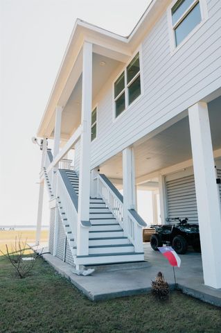 299 Bay Drive, Palacios, TX 77465