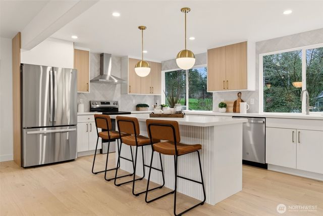 7506 135th Place NE, Redmond, WA 98052