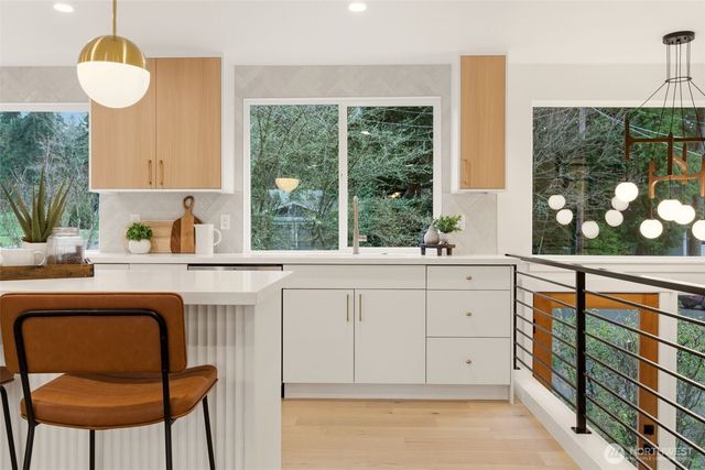 7506 135th Place NE, Redmond, WA 98052