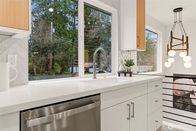 7506 135th Place NE, Redmond, WA 98052