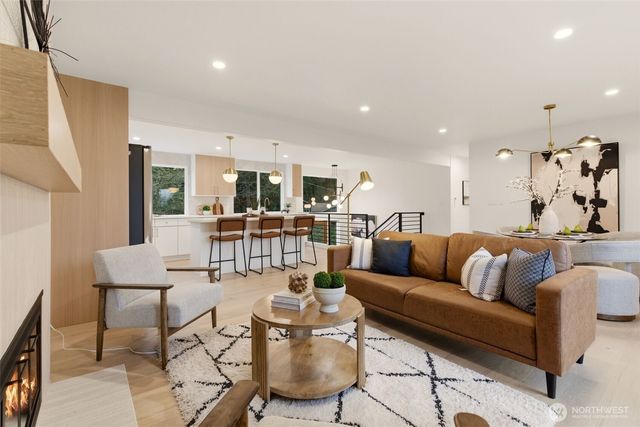 7506 135th Place NE, Redmond, WA 98052