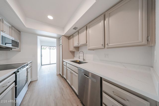 1014 E VILLA MARIA Drive, Phoenix, AZ 85022
