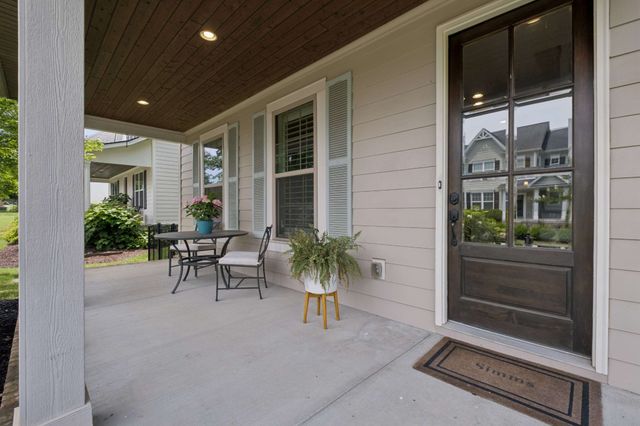 2005 Firtree Way, Thompsons Station, TN 37179